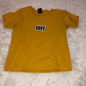 OBEY women’s size xs yellow plain short sleeve